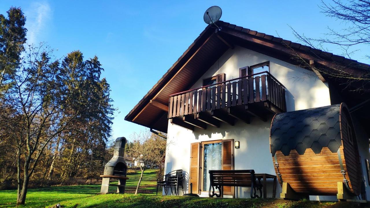 Seepark Kirchheim Ferienhaus Bei Zeta Mit Sauna Extérieur photo